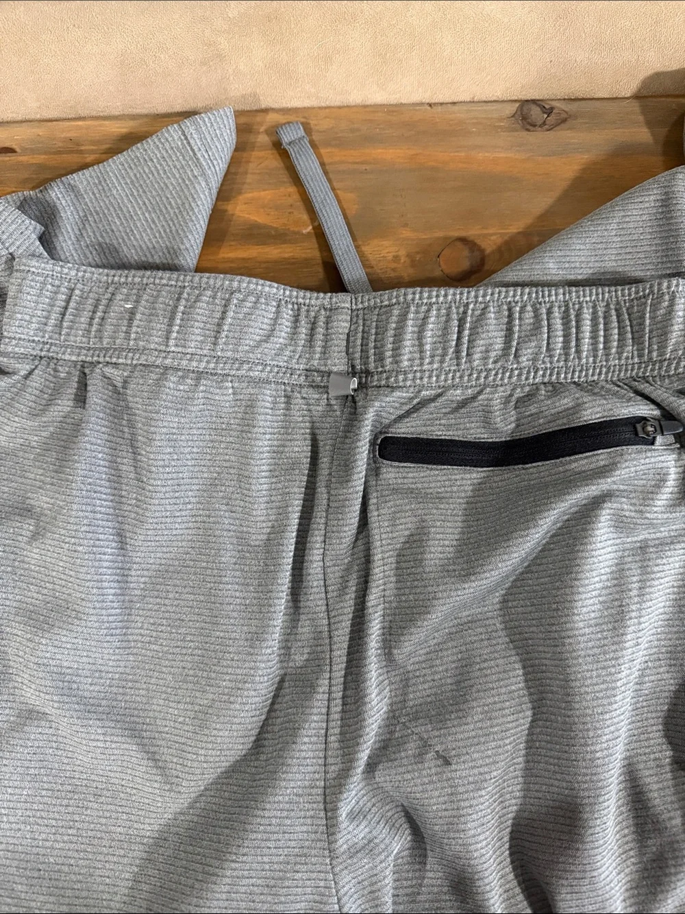 Nike Men's Heather Gray Ribbed Joggers